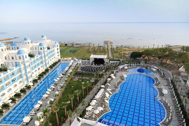 Отель Rubi Platinum Spa Resort & Suites