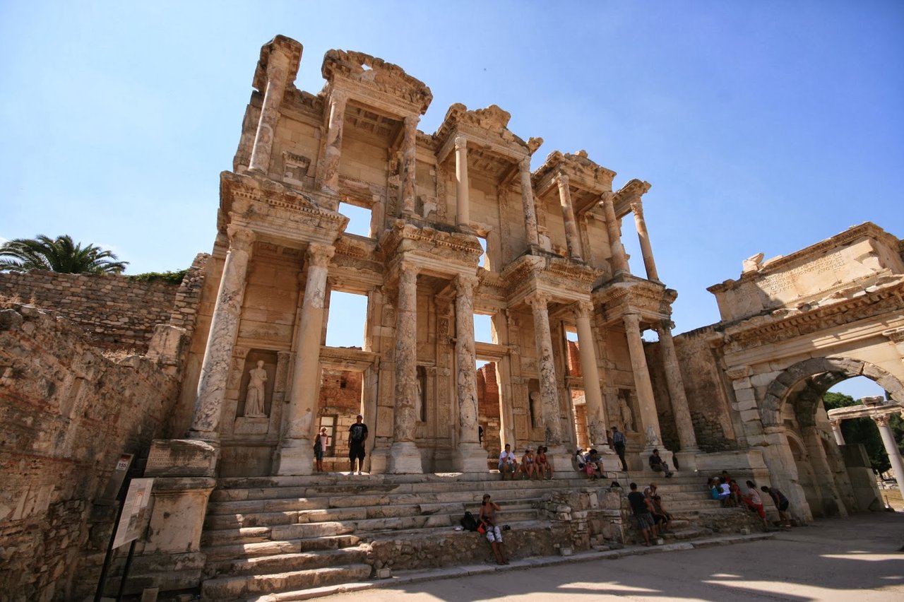 Древний город Эфес в Турции, история античного города Эфес, фото и видео - 2024